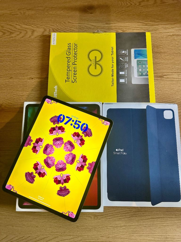 iPad Pro 12.9-inch (4th Generation) Wi-Fi + Cellular 256 gig  