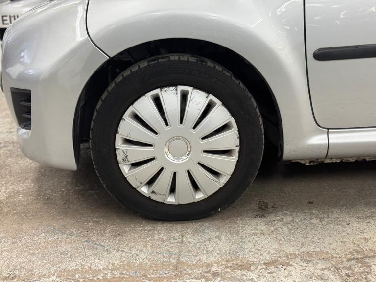 2009 Peugeot 107 1.0 Urban 5dr 2-Tronic HATCHBACK Petrol Automatic