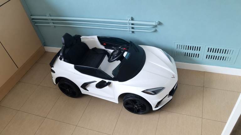 Kids White Electric Ride-On Car – Good Condition