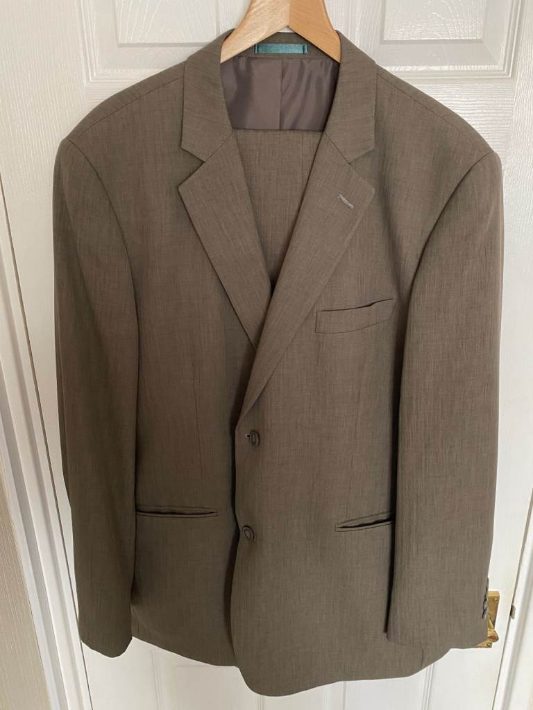 Taylor & Wright brown 2 piece suit