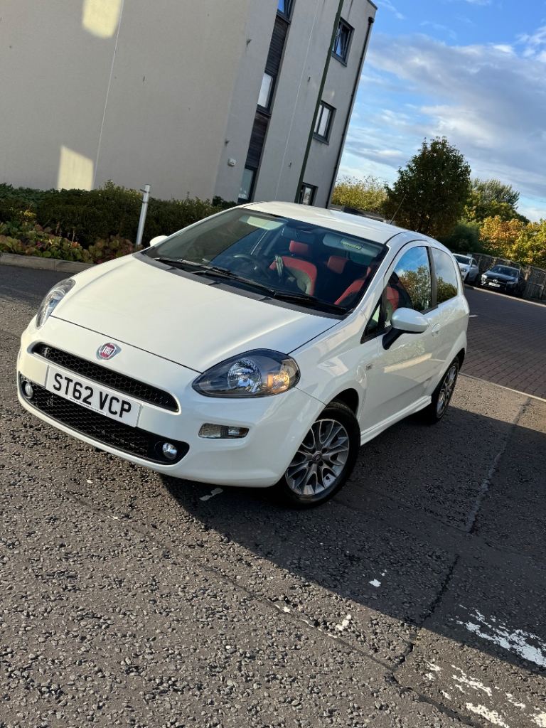 Fiat, PUNTO, Hatchback, 2013, Manual, 1368 (cc), 3 doors