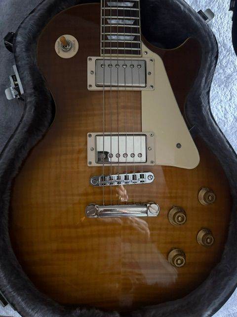 Epiphone Les Paul Electric Guitar - Tobacco Sunburst, Pristine Condition