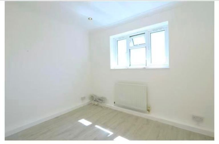 double room to rent in New malden