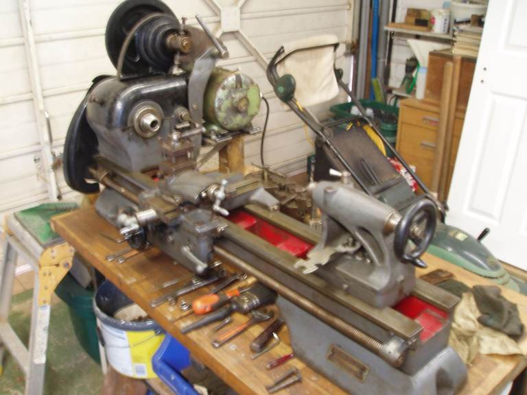 Sphere metalworking lathe