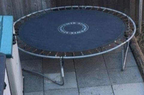 Large Round Garden Trampoline – Good used Condition