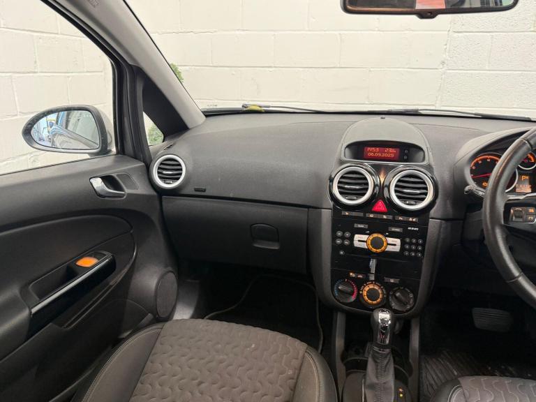 2013 Vauxhall Corsa 1.4 16V SE Auto Euro 5 5dr HATCHBACK Petrol Automatic