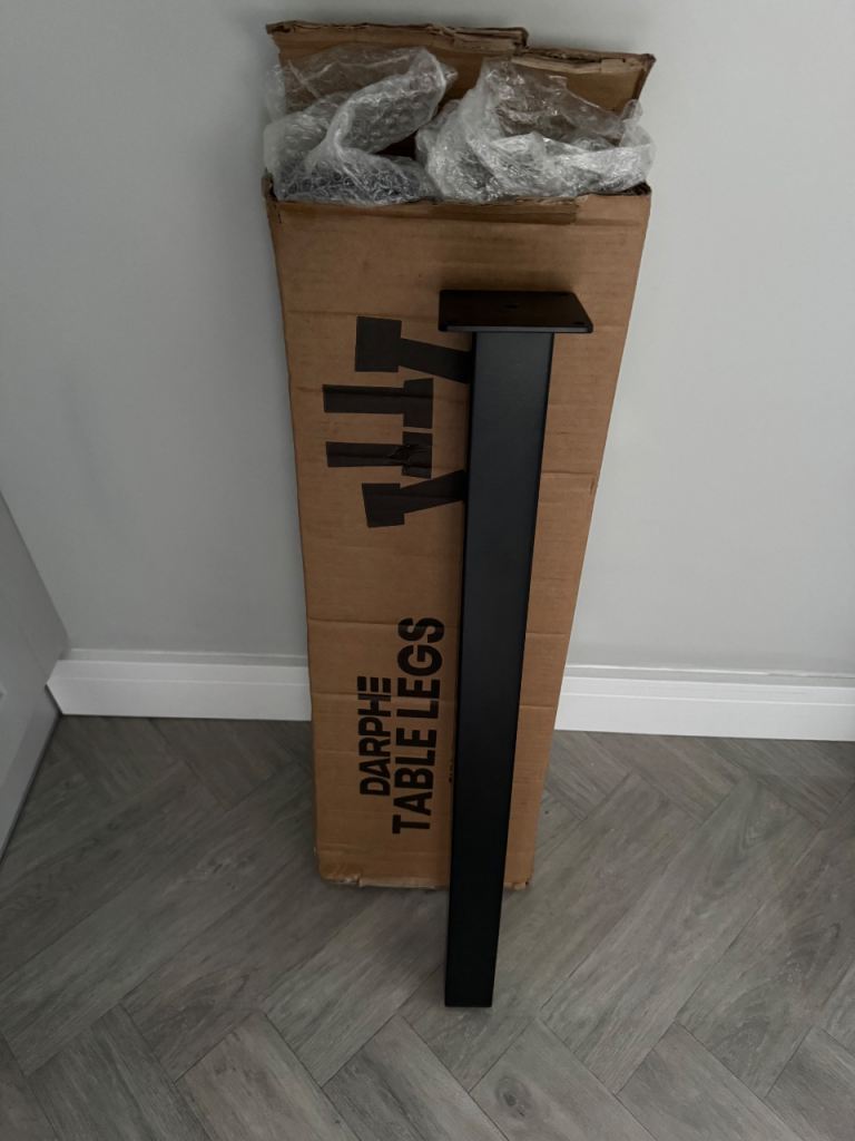 Darphe Black Metal Table Legs - Brand New
