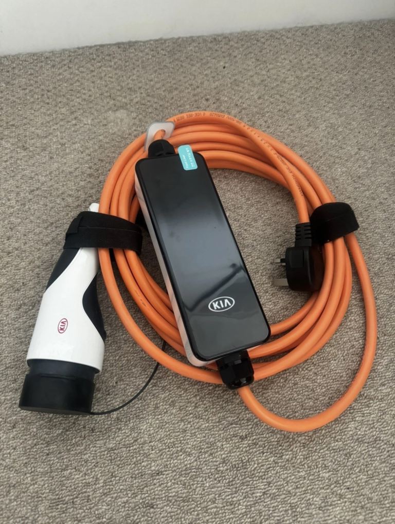 GENUINE KIA CHARGING CABLE UK MAINS 3 PIC ELECTRIC TYPE 2