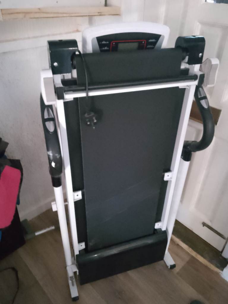 Treadmill *dropped price as want gone*