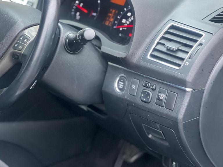 2012 Toyota Avensis 2.2 D-4D T4 5dr ESTATE DIESEL Manual