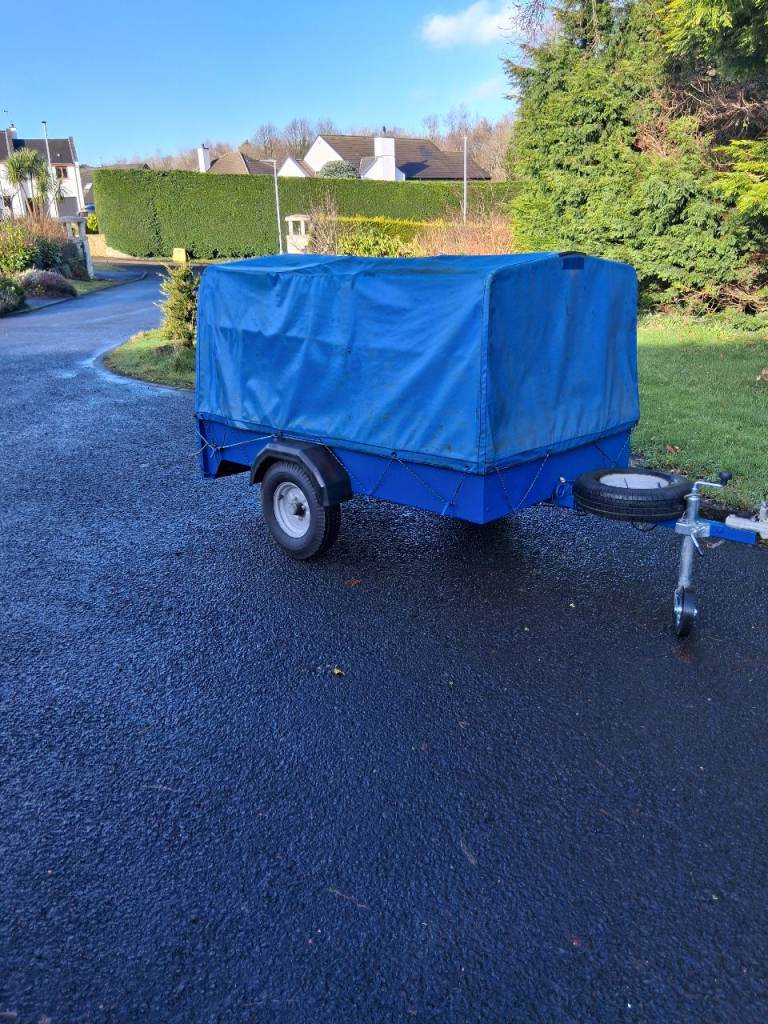 Trailer 7x4ft 6 indespension 