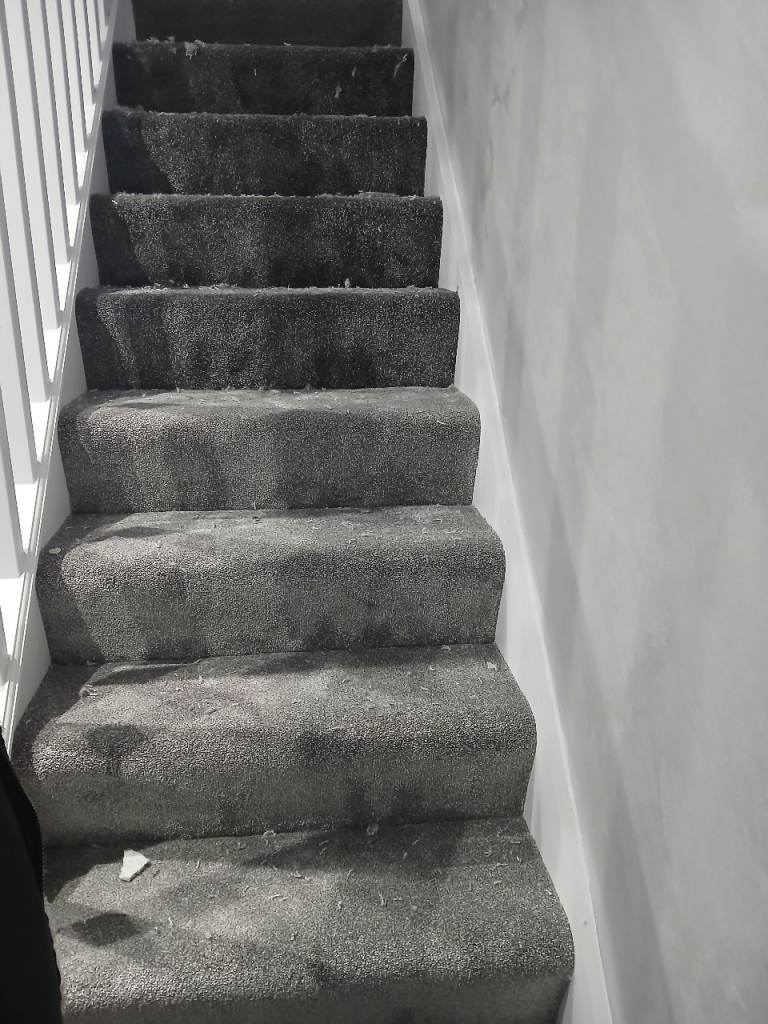 LONDON Carpet and Flooring fitting