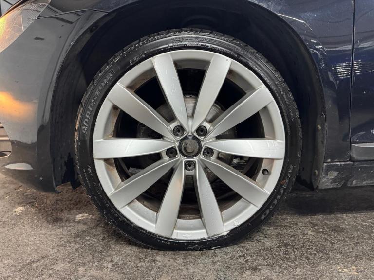 2012 Volkswagen Scirocco 2.0 TDi BlueMotion Tech GT 3dr [Nav/Leather] COUPE DIESEL Manual