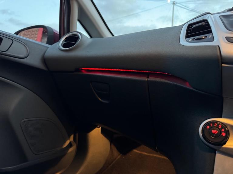 2010 Ford Fiesta 1.4 Zetec 5dr HATCHBACK PETROL Manual