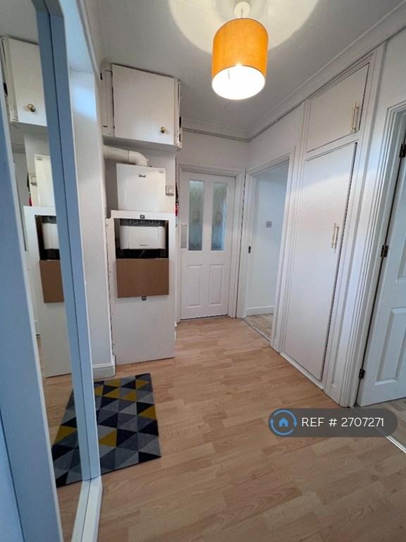 1 bedroom flat in High Street South, Dunstable, LU6 (1 bed) (#2707271)