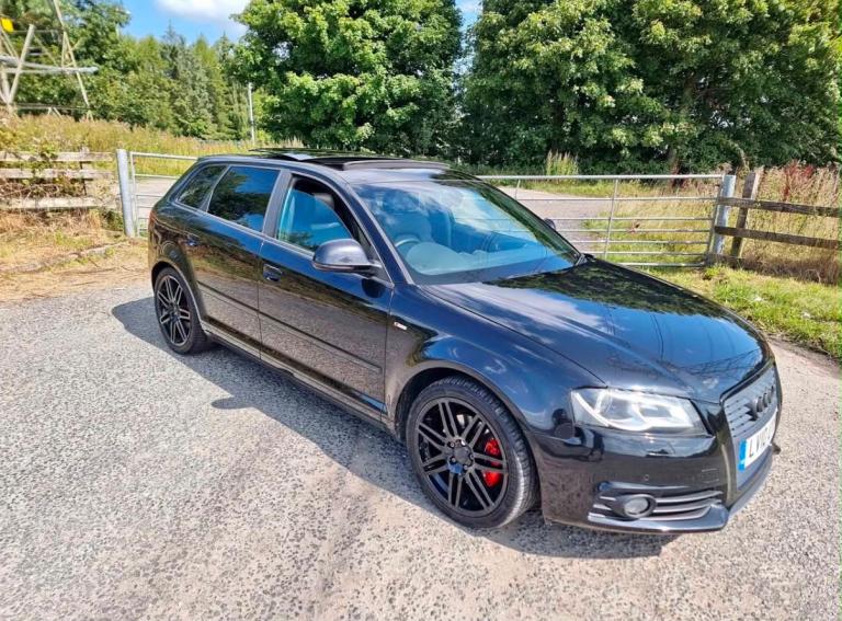 Audi, A3, Hatchback, 2010, Semi-Auto, 1984 (cc), 5 doors
