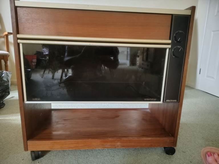 Hostess Trolley on Wheels
