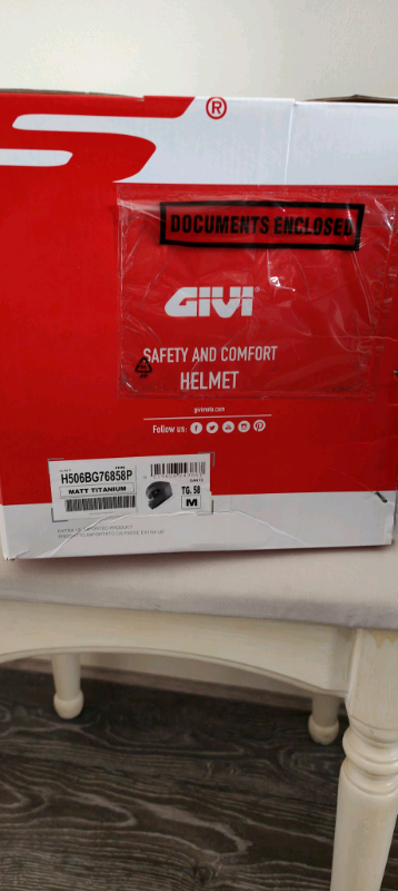 Motorcycle helmet