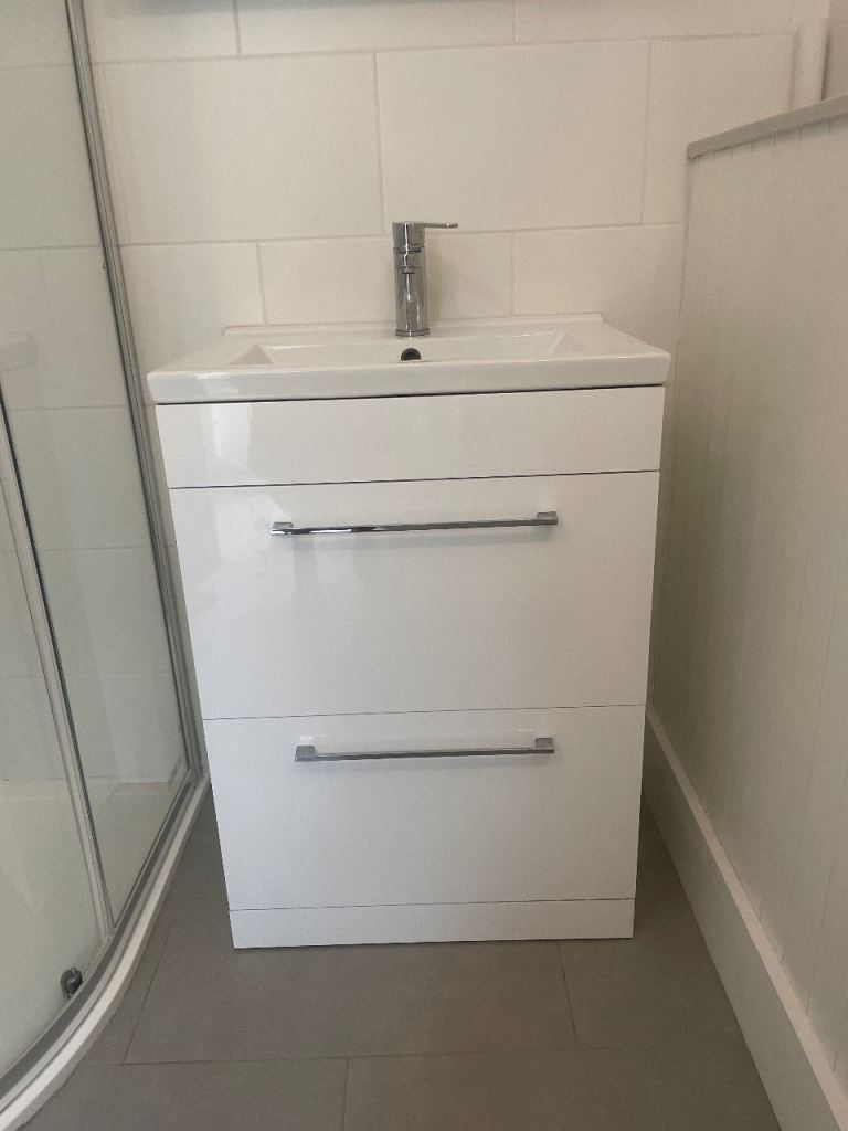 White Wall-Mounted Bathroom Vanity Unit with Sink