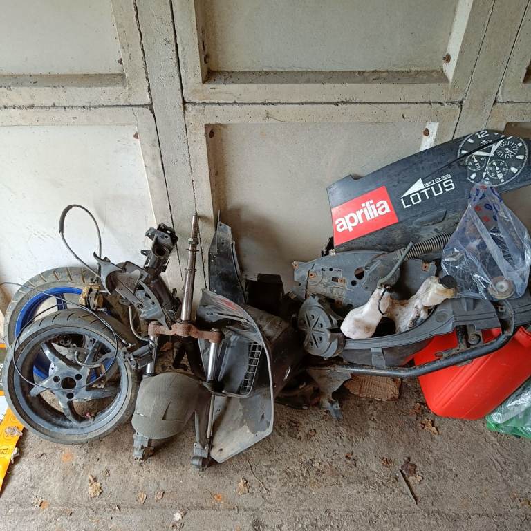 Aprilia sr 50 cc spare parts breaking spares or repairs sr50