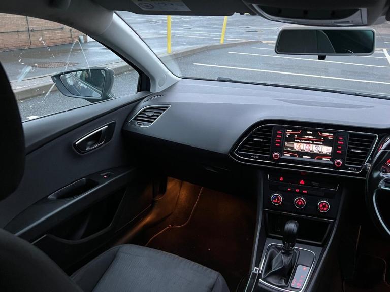 2016 SEAT Leon 1.6 TDI 110 SE Dynamic Technology 5dr DSG HATCHBACK Diesel Automatic