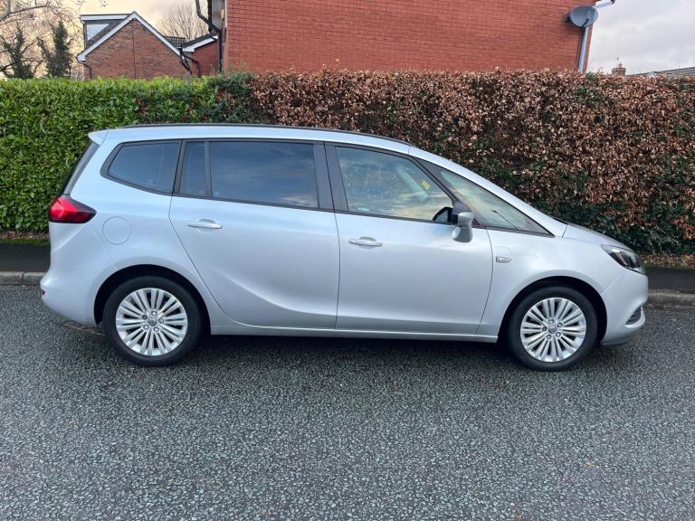 2017 Vauxhall Zafira Tourer 1.6 CDTi ecoTEC Design Euro 6 (s/s) 5dr MPV Diesel Manual