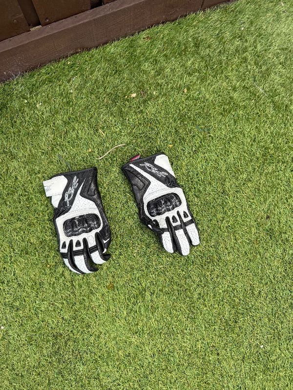 RST Leather Motorcycle Gloves Size S / 8 – Excellent Condition