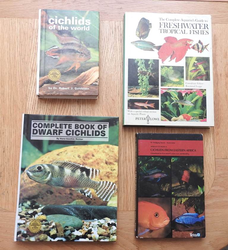 FRESHWATER TROPICAL FISH BOOKS