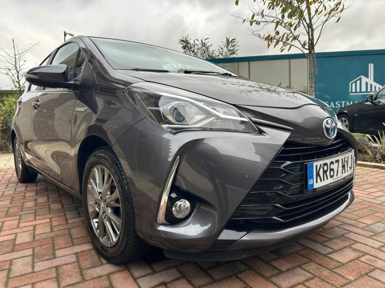 2017 Toyota Yaris 1.5 VVT-h Icon E-CVT Euro 6 (s/s) 5dr HATCHBACK Petrol/Electric Hybrid Automatic