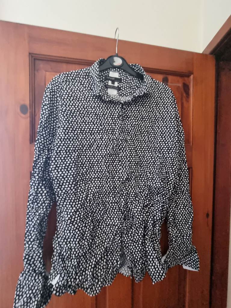 For Sale - Marks and Spencer Mens Medium Black/White Long Sleeve Shirt