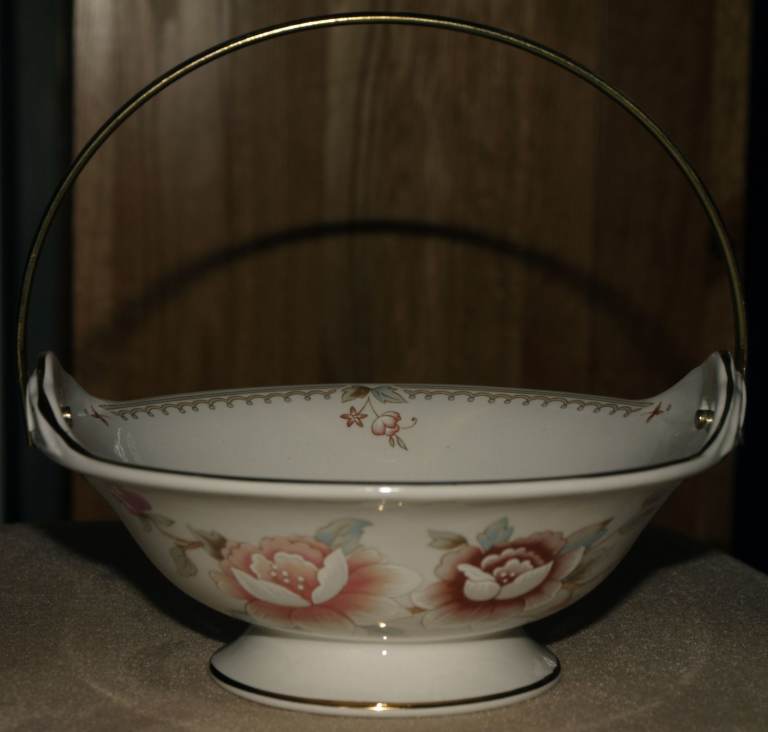 Vintage St Michael Claremont 2185/5776 (Sweet Dish)