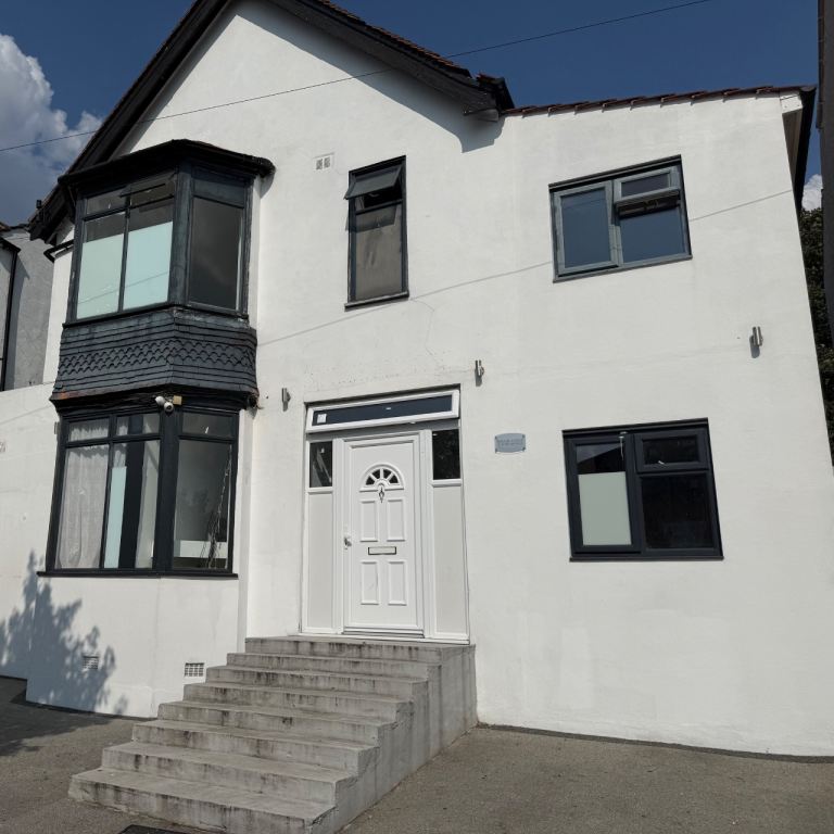 9 Bedroom HMO in Croydon - For Rent/Lease