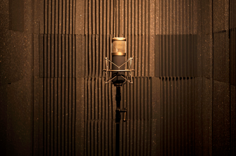 Music Production/Recording studio/All bills inc/Vocal booth/Air con/Pro soundproofed