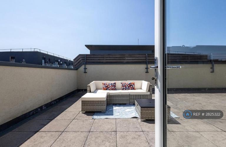 2 bedroom flat in Chatham St, Leicester, LE1 (2 bed) (#2825322)