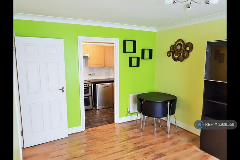 1 bedroom flat in Florence Court, New Barnet, Barnet, EN5 (1 bed) (#2928558)