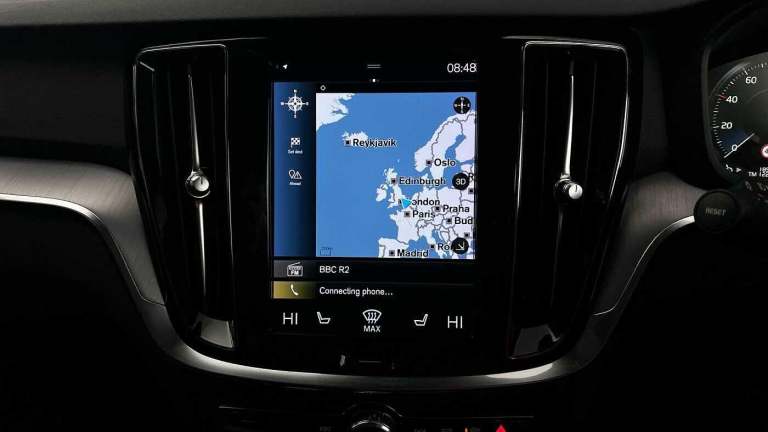 2021 Volvo V60 Momentum, B3 mild hybrid ESTATE Petrol/Electric Hybrid Automatic