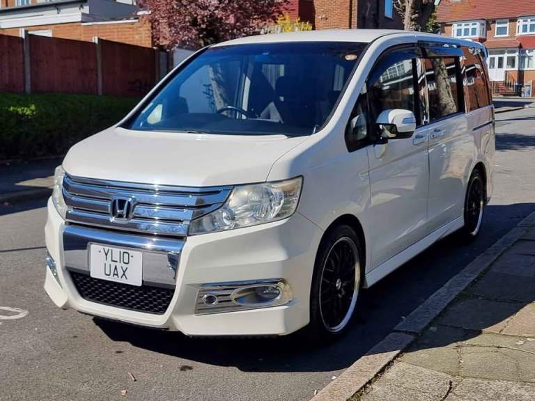 Honda Stepwgn Spada 2.0 Petrol Automatic | 8-Seater MPV | Japanese Import