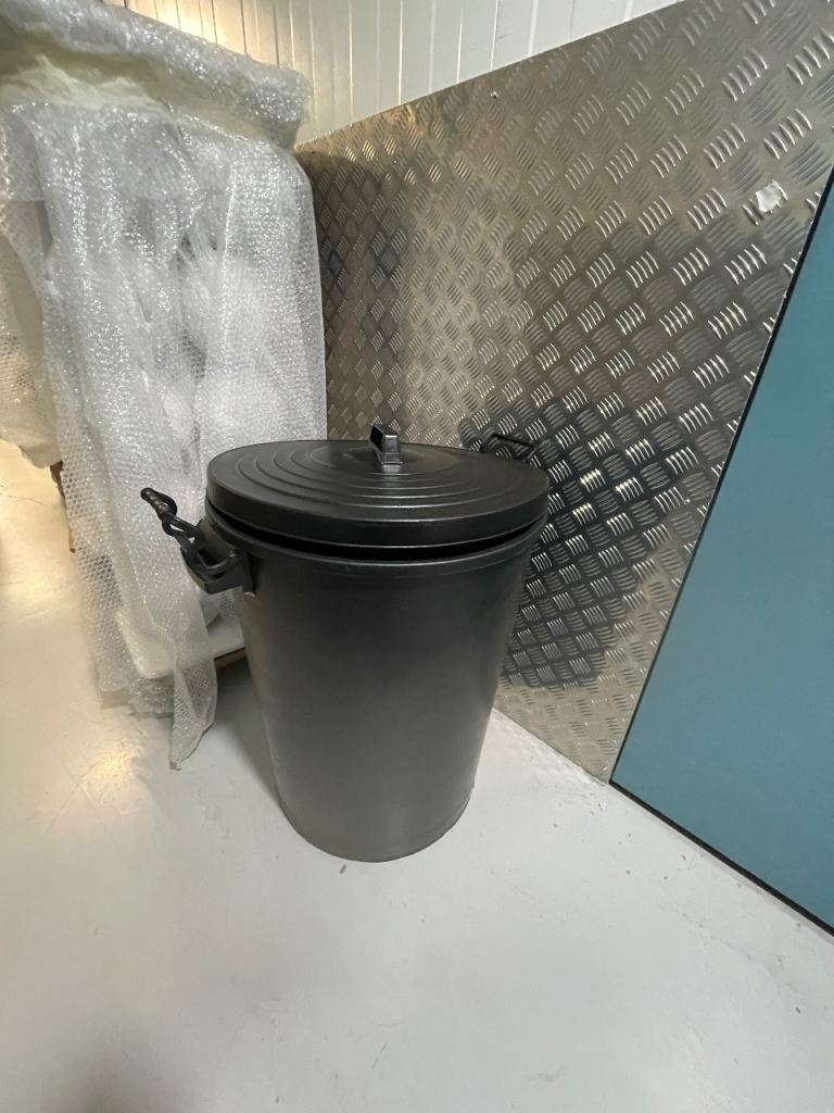 Large 100L Bin