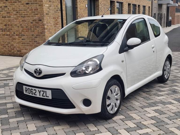 Toyota, AYGO, Hatchback, 2012, Manual, 998 (cc), 3 doors