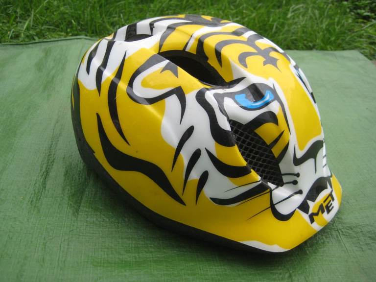 FOUR Safety Helmet for Cyclists, Skateboarders & Roller Skaters - £5.00 Each