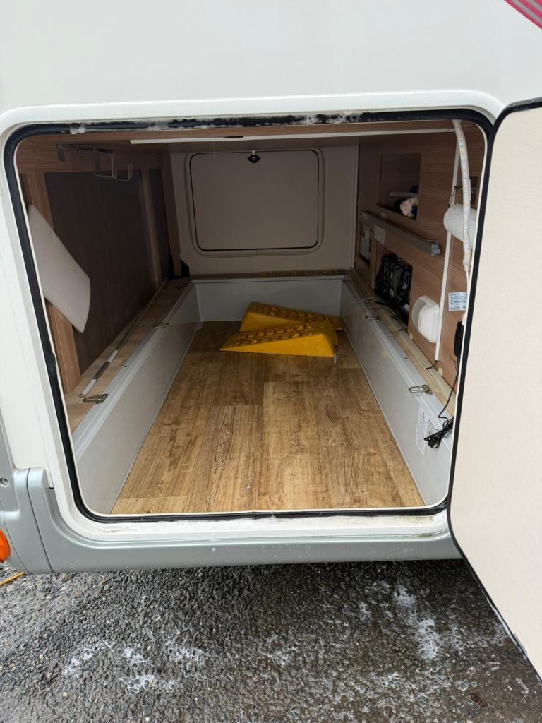 2012 - Rapido 891F - 2.3ltr - 35,000 Miles - 4 Berth / 4 Belts 