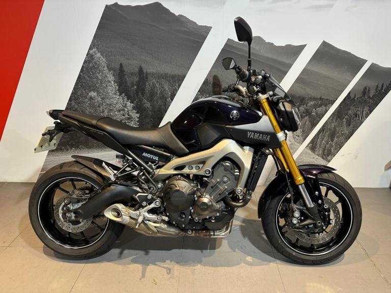 Yamaha MT-09 2016 with 8515 miles 