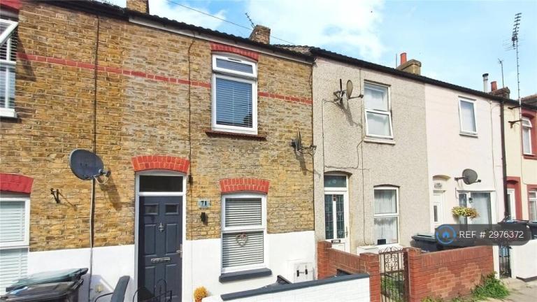 2 bedroom house in Nelson Road, Gravesend, DA11 (2 bed) (#2976372)
