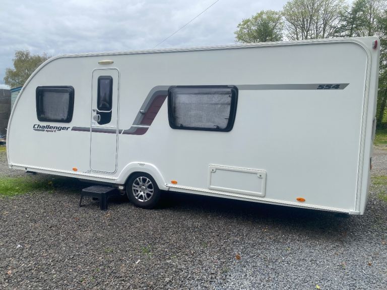 2014 swift challenger 554 model 4 berth motor mover solar panel one owner 