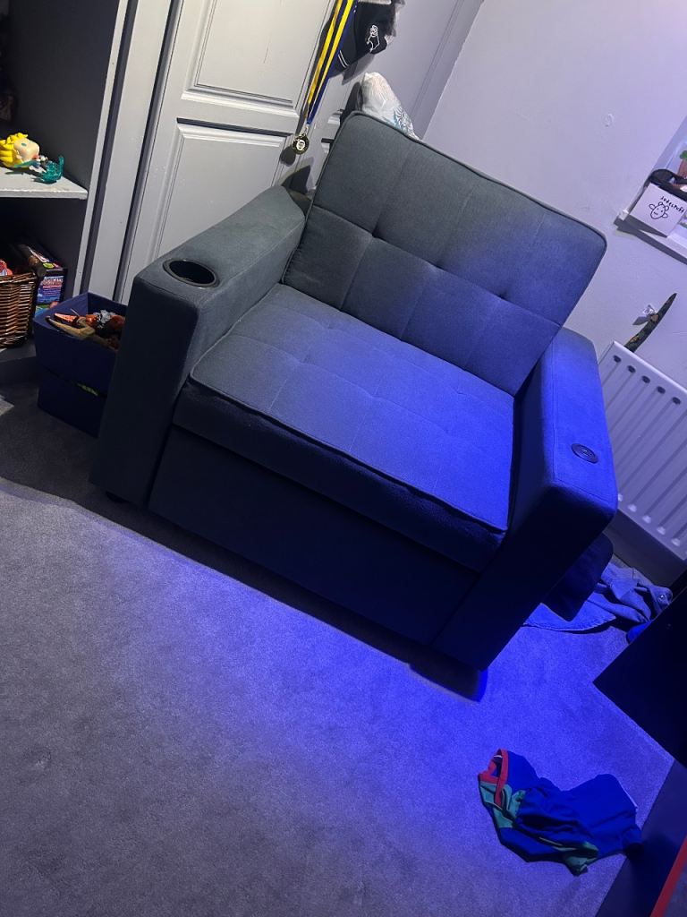 Single sofa bed 