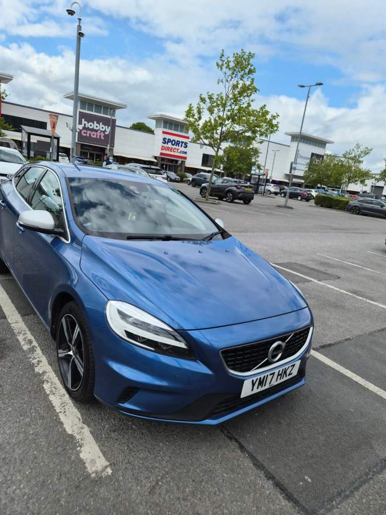 Volvo, V40 R-Design D3, Hatchback, 2017, Manual, 1969 (cc), 5 doors