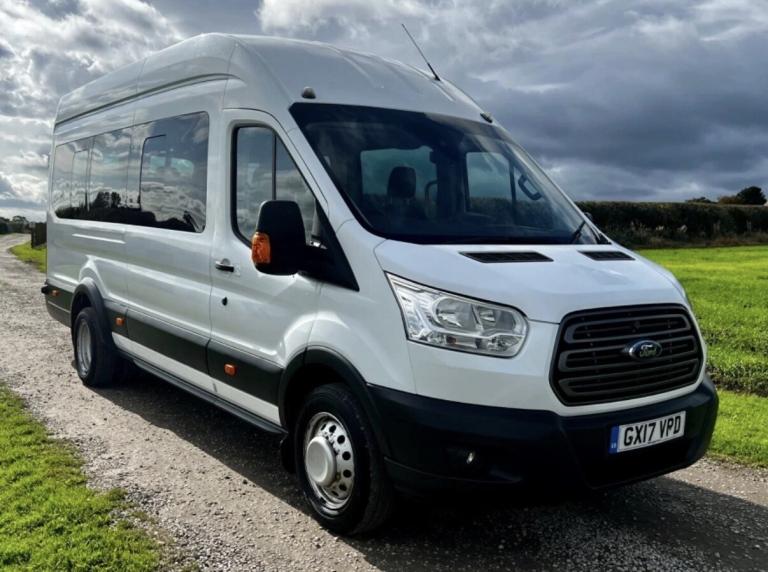 FORD TRANSIT 2.2 TDCi 460 HDT Trend 17 Seater Minibus 2017