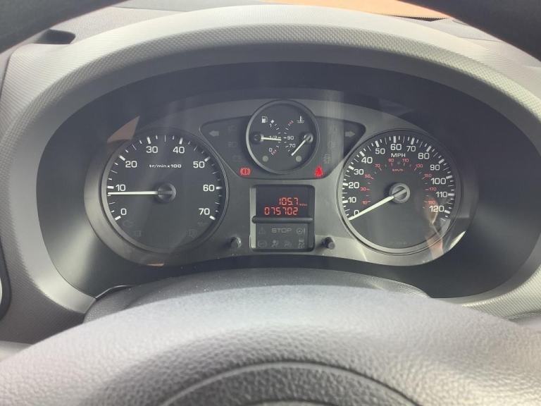 2011 (11) NU-VENTURE NU-SURF CAMPERVAN