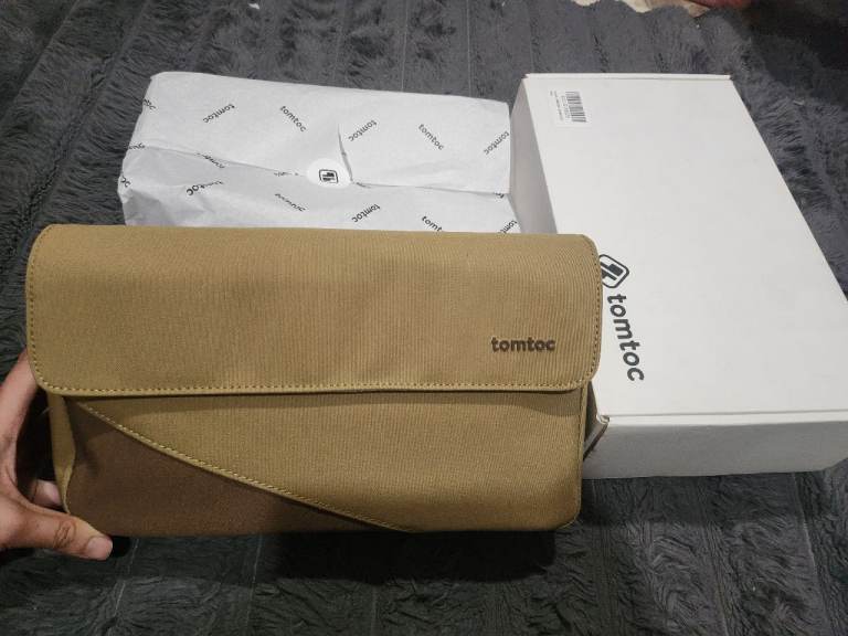 Tomtac clutch bag