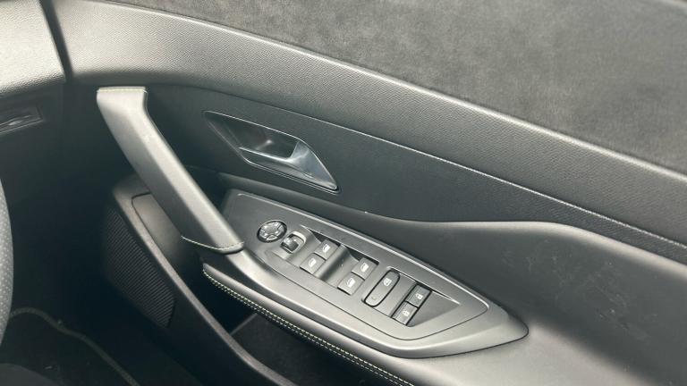 2025 Peugeot 308 SW 1.2 HYBRID GT Estate 5dr Petrol Hybrid e-DSC6 Euro 6 (s/s) (136 ps) Estate Hy...